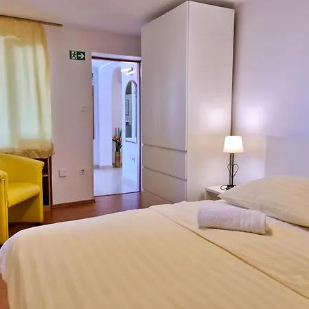 By The Sea Silo, Krk - 18740 Apartman Šilo